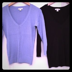 Bundle of two v neck sweaters